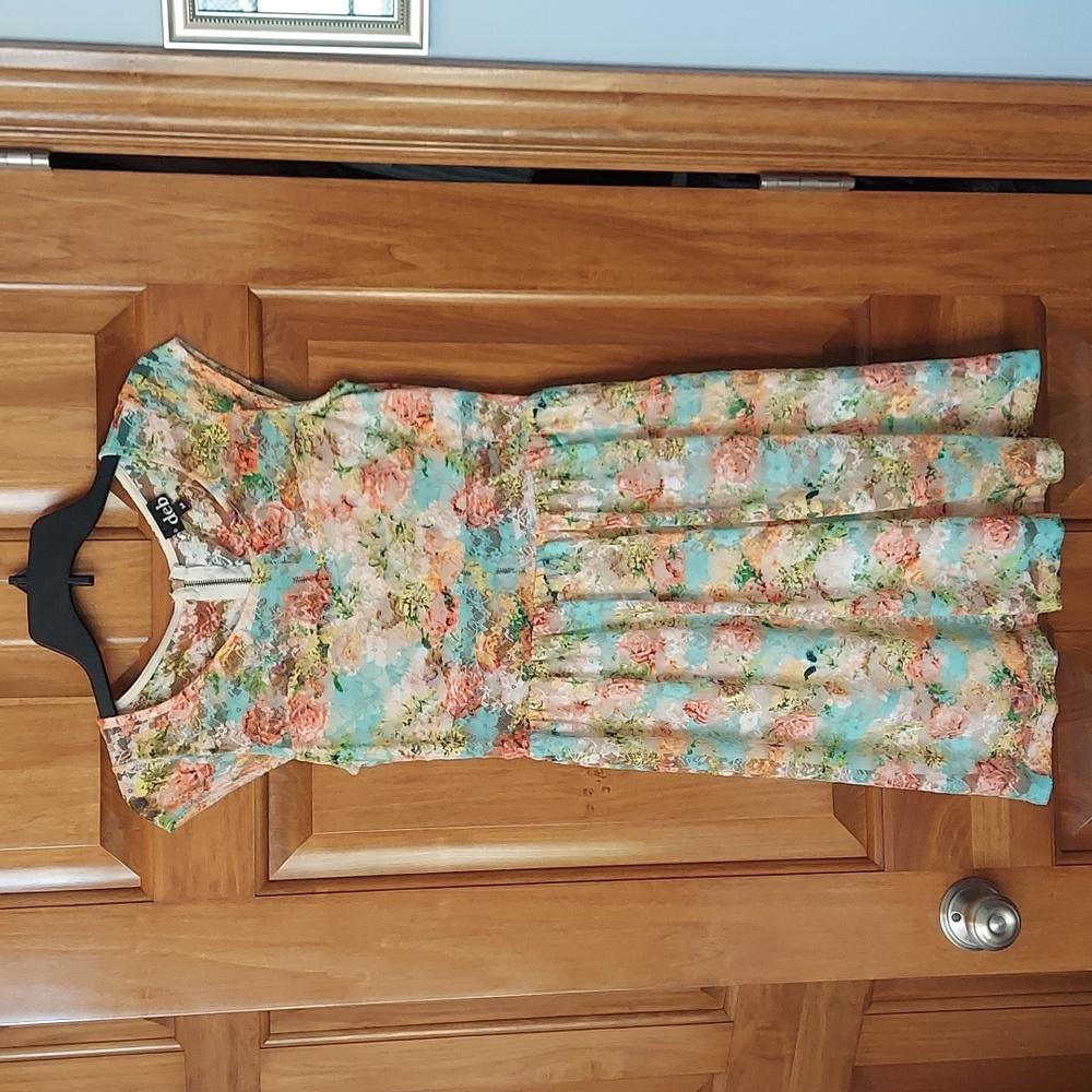 Deb Chic Floral Lacy Midi Dress in Aqua, Peach & Cream, Size Small, Like New